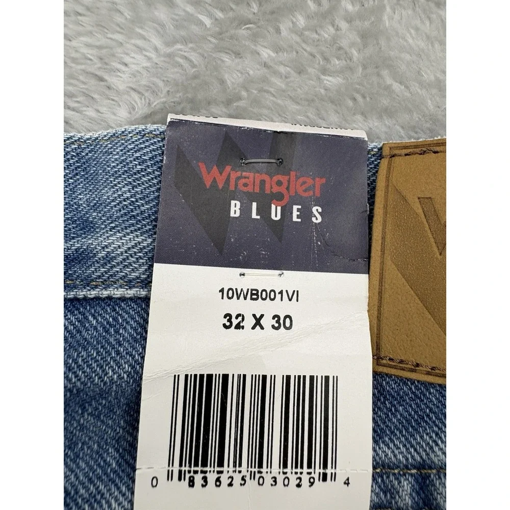 Wrangle Blues Men's 32x30 Relaxed Fit Blue Jeans Medium/Light Wash Outdoor Work